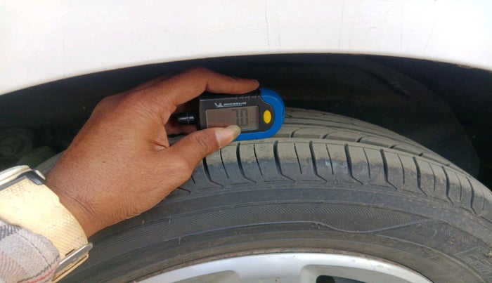 2014 Chevrolet Enjoy 1.3 LS 7 STR, Diesel, Manual, 83,374 km, tyre