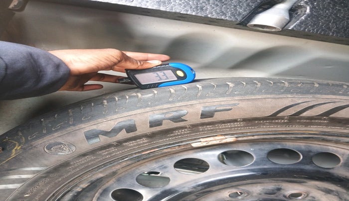 2024 Maruti BREZZA VXI, Petrol, Manual, 88,243 km, tyre