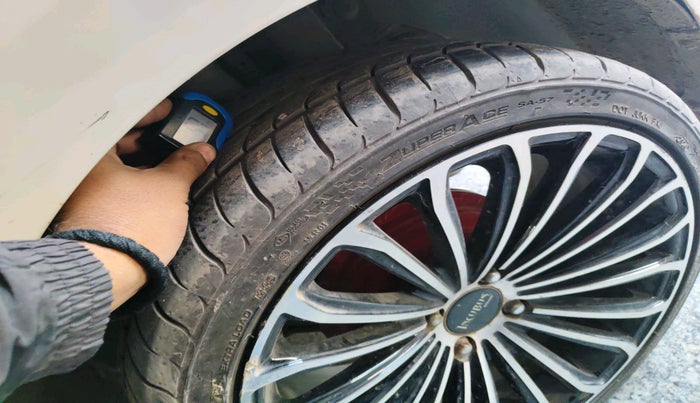 2016 Hyundai Elite i20 MAGNA 1.2, Petrol, Manual, 67,827 km, tyre