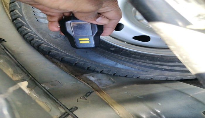 2022 Tata Tiago XT CNG, Petrol, Manual, 76,672 km, tyre