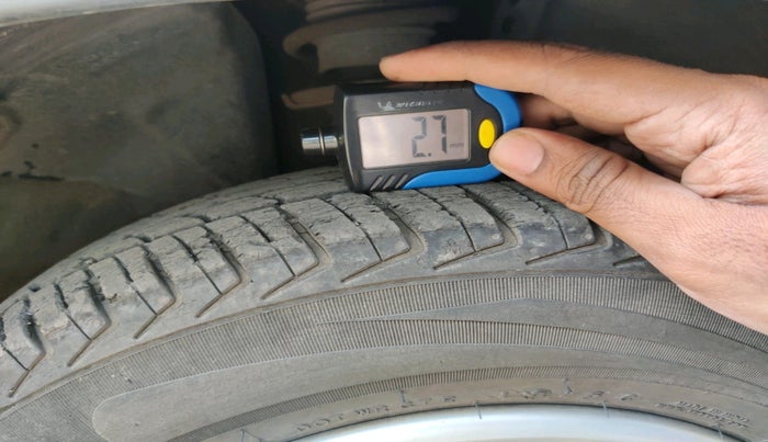 2016 Renault Kwid RXT 0.8 (O), Petrol, Manual, 12,878 km, tyre