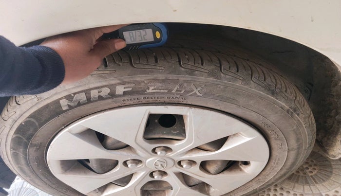 2014 Hyundai Xcent BASE 1.2, Petrol, Manual, 56,350 km, tyre