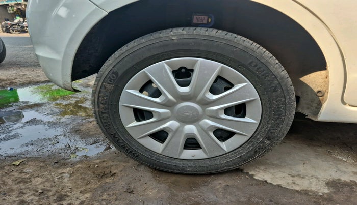 2013 Ford Figo ZXI 1.2 PETROL, Petrol, Manual, 41,496 km, tyre