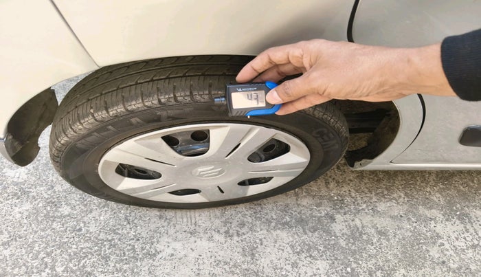 2011 Maruti Wagon R 1.0 VXI, Petrol, Manual, 44,194 km, tyre