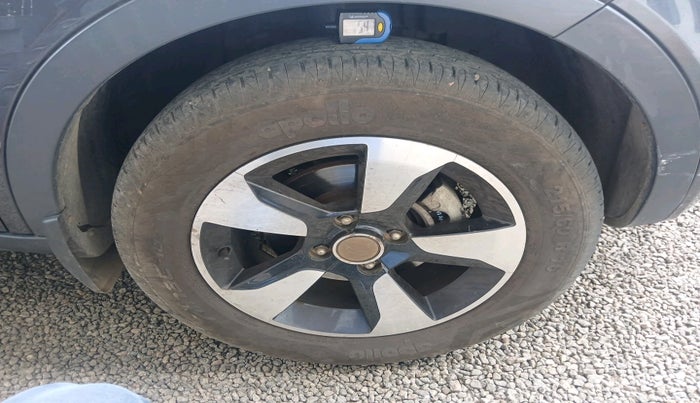 2018 Tata NEXON XZ PLUS DIESEL, Diesel, Manual, 1,02,344 km, tyre