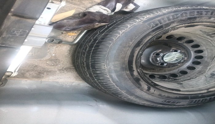 2017 Honda City 1.5L I-VTEC V MT, Petrol, Manual, 53,335 km, tyre