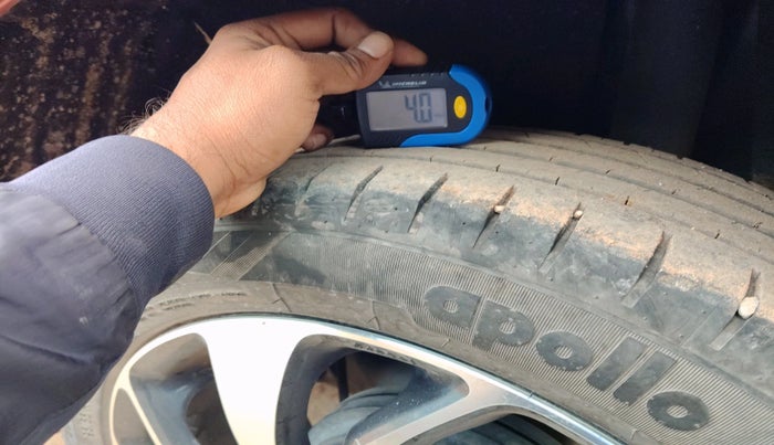 2021 Toyota Glanza V, Petrol, Manual, 45,602 km, tyre