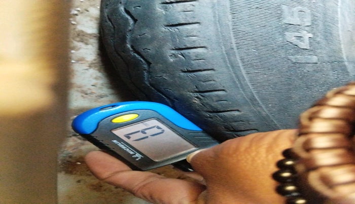 2014 Maruti Alto 800 LXI CNG, Petrol, Manual, 67,258 km, tyre