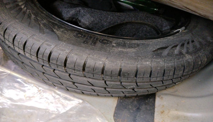 2024 Hyundai AURA SX 1.2 CNG, Petrol, Manual, 12,977 km, tyre