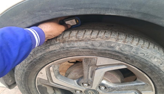 2019 Hyundai Creta E PLUS 1.6 PETROL, Petrol, Manual, 86,506 km, tyre