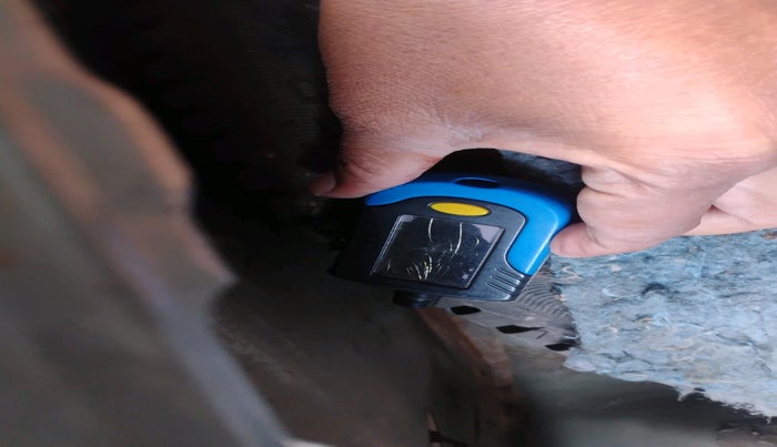 2012 Toyota Etios Liva G, Petrol, Manual, 85,327 km, tyre