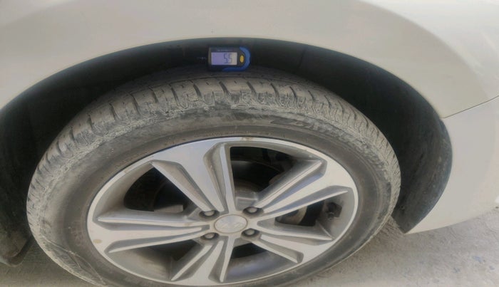 2019 Hyundai Verna 1.6 VTVT SX, Petrol, Manual, 21,719 km, tyre