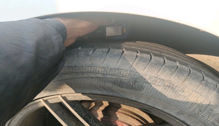 2020 Hyundai Elite i20 MAGNA PLUS 1.2, Petrol, Manual, 1,27,206 km, tyre