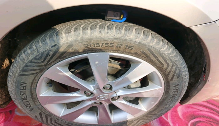 2011 Hyundai Verna FLUIDIC 1.6 VTVT SX, Petrol, Manual, 1,30,367 km, tyre