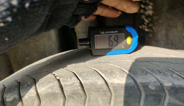 2025 Skoda Kylaq Prestige AT, Petrol, Automatic, 12,990 km, tyre