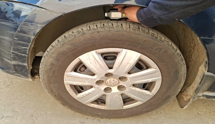 2014 Volkswagen Polo TRENDLINE 1.2L PETROL, Petrol, Manual, 1,19,170 km, tyre