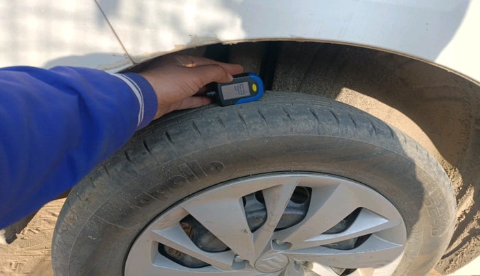 2025 Maruti Baleno DELTA CNG 1.2L, Petrol, Manual, 13,459 km, tyre