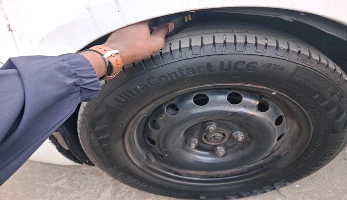 2014 Chevrolet Sail UVA 1.3 LS ABS, Diesel, Manual, 2,21,963 km, tyre