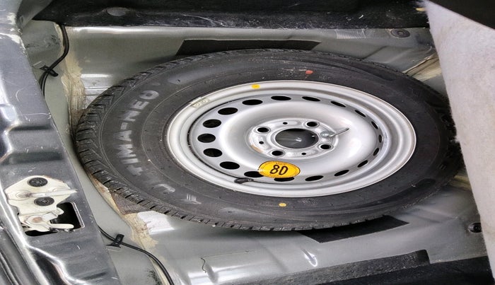 2023 Tata Tiago XE PETROL, Petrol, Manual, 32,920 km, tyre