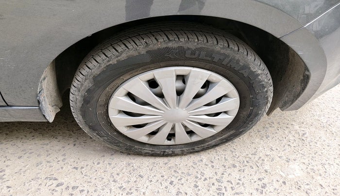 2023 Tata Tiago XE PETROL, Petrol, Manual, 32,920 km, tyre