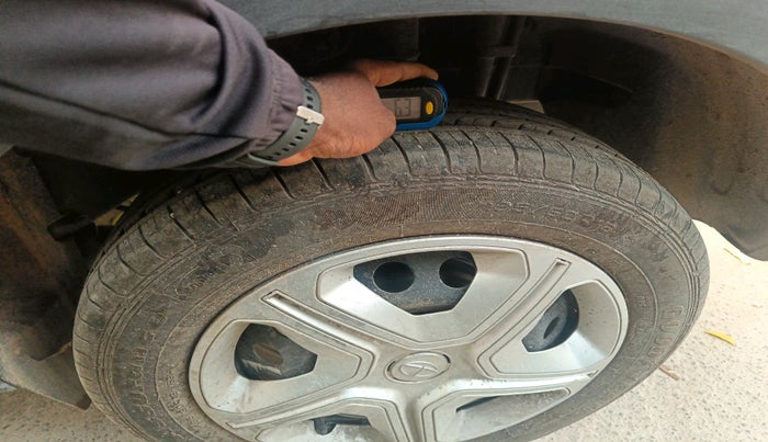 2023 Tata NEXON XM PETROL, Petrol, Manual, 9,086 km, tyre