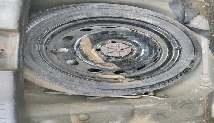 2017 Maruti IGNIS ZETA 1.3, Diesel, Manual, 1,47,281 km, tyre