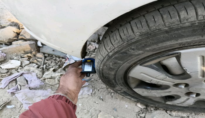 2013 Hyundai Santro Xing GL, Petrol, Manual, 67,818 km, tyre