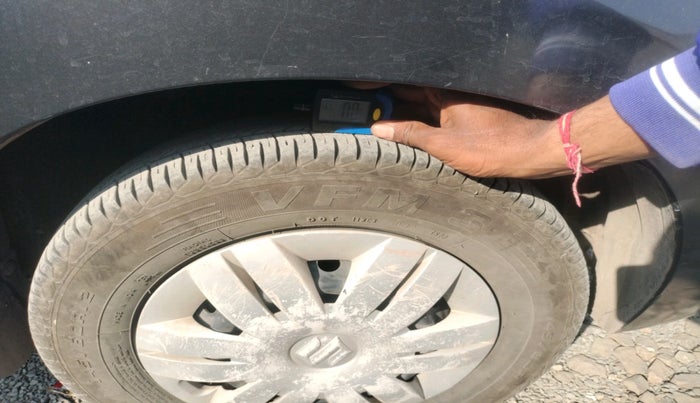 2018 Maruti Alto 800 LXI CNG, Petrol, Manual, 72,778 km, tyre