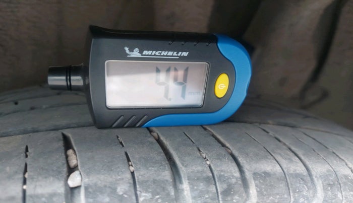 2023 Hyundai NEW I20 ASTA (O) 1.2 MT, Petrol, Manual, 22,617 km, tyre