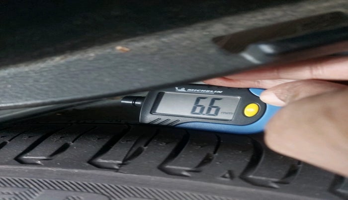 2023 Hyundai NEW I20 ASTA (O) 1.2 MT, Petrol, Manual, 22,617 km, tyre