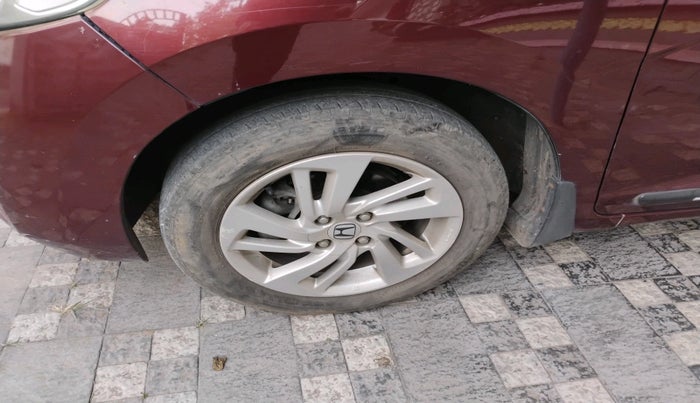 2016 Honda Jazz 1.2L I-VTEC V, Petrol, Manual, 48,130 km, tyre