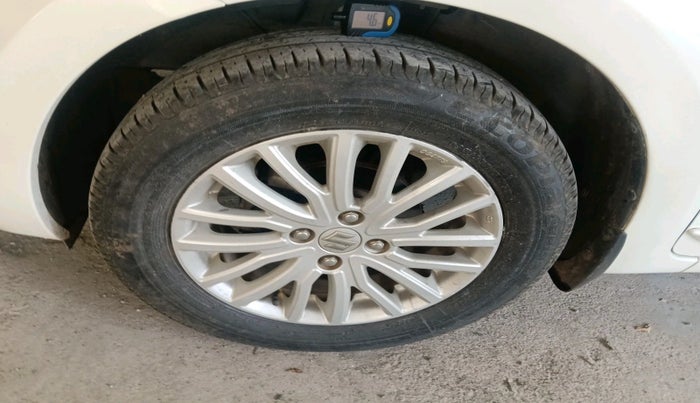 2018 Maruti Dzire ZXI AMT, Petrol, Automatic, 26,719 km, tyre