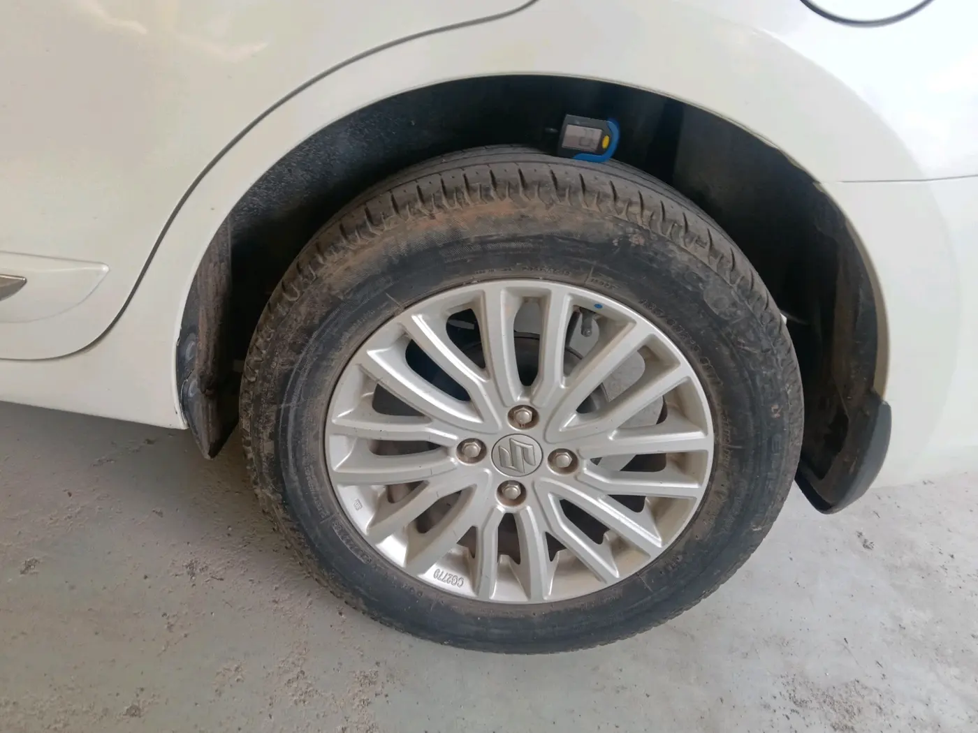 2018 Maruti Dzire ZXI AMT, Petrol, Automatic, 26,719 km, tyre