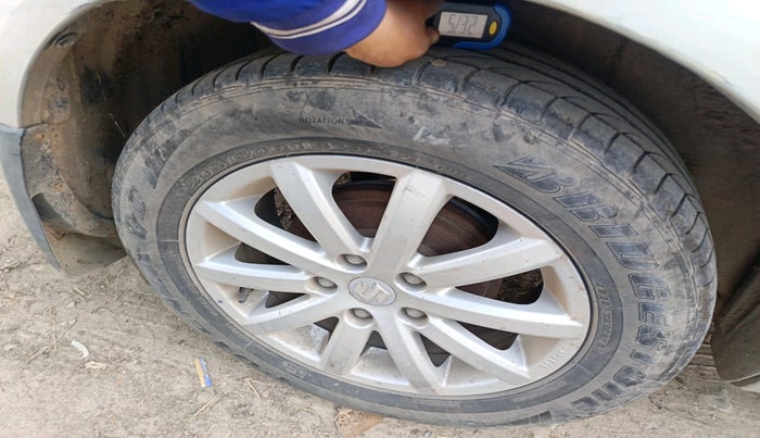 2012 Maruti SX4 ZDI, Diesel, Manual, 77,712 km, tyre