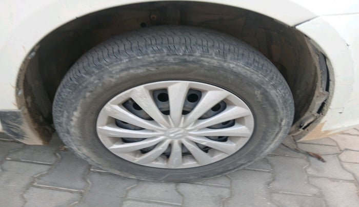 2015 Maruti Swift Dzire VDI, Diesel, Manual, 1,53,296 km, tyre