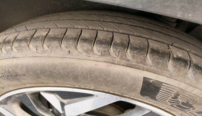 2021 Hyundai Creta SX (O) IVT 1.5 PETROL, Petrol, Automatic, 75,773 km, tyre