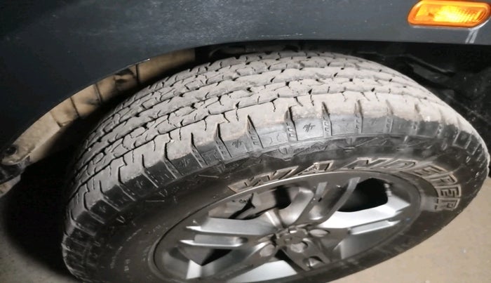 2025 Mahindra Thar LX P 2WD AT HT, Petrol, Automatic, 38,415 km, tyre