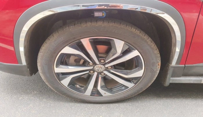 2023 MG HECTOR SAVVY PRO 1.5 TURBO CVT PETROL, Petrol, Automatic, 18,802 km, tyre