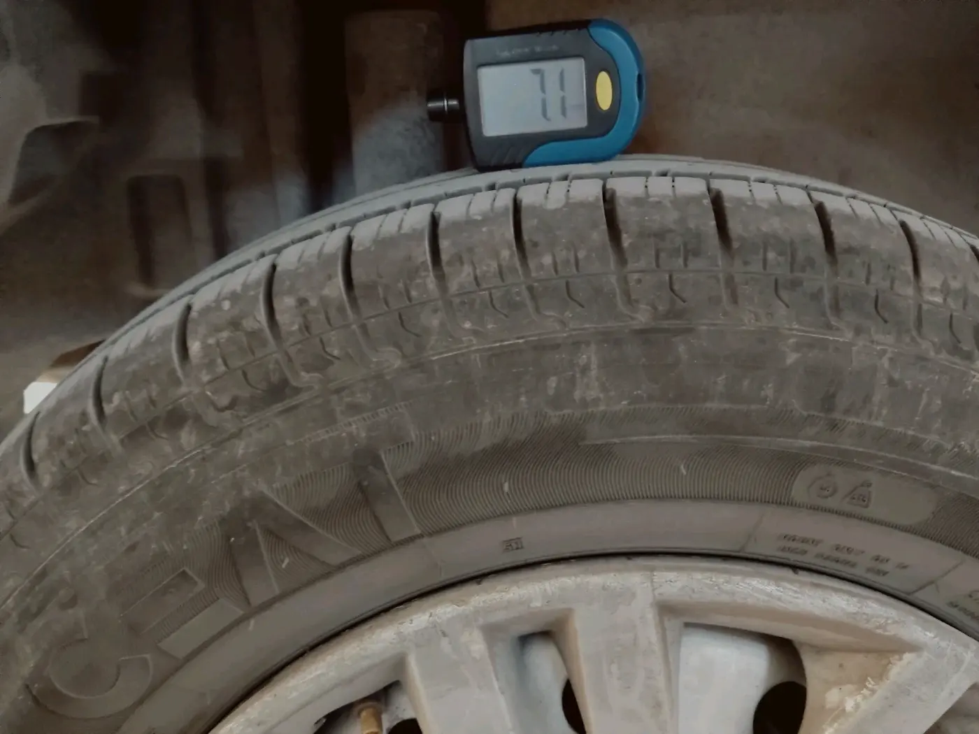 2021 Maruti Swift Dzire TOUR S-CNG, Petrol, Manual, 82,527 km, tyre
