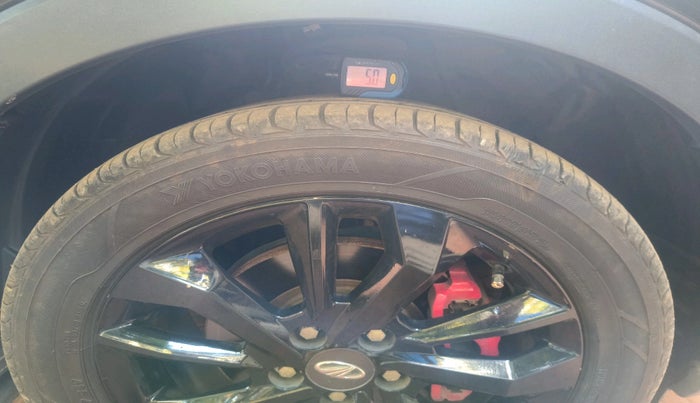 2021 Mahindra XUV300 W8 (O) 1.2 PETROL, Petrol, Manual, 54,482 km, tyre