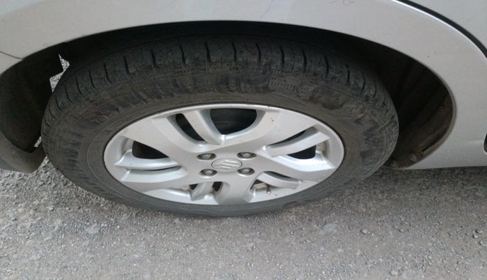 2012 Maruti Swift Dzire ZDI, Diesel, Manual, 1,89,687 km, tyre