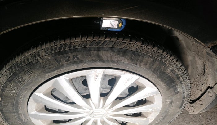 2015 Maruti Swift Dzire VXI, Petrol, Manual, 72,504 km, tyre