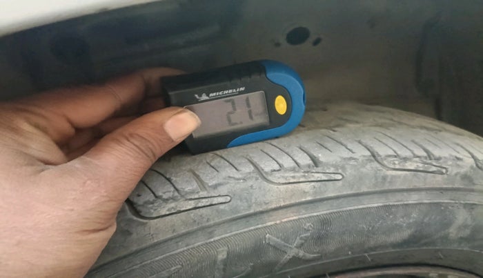 2012 Maruti Wagon R 1.0 LXI CNG, Petrol, Manual, 90,061 km, tyre