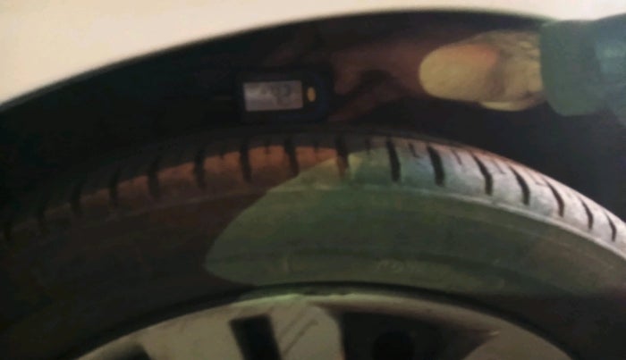 2015 Honda City 1.5L I-VTEC SV CVT, Petrol, Automatic, 1,03,493 km, tyre