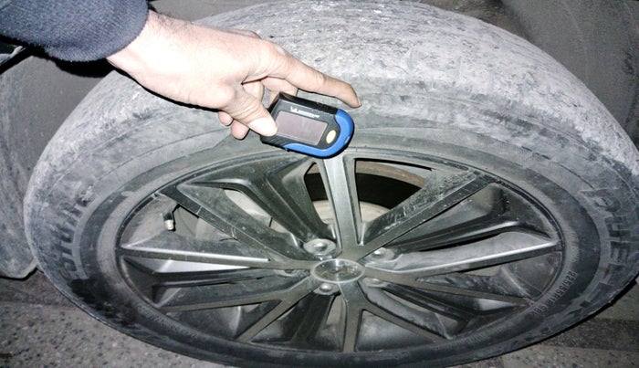 2017 Hyundai Tucson GLS 2WD AT DIESEL, Diesel, Automatic, 1,11,885 km, tyre