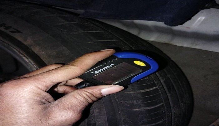 2017 Hyundai Tucson GLS 2WD AT DIESEL, Diesel, Automatic, 1,11,885 km, tyre