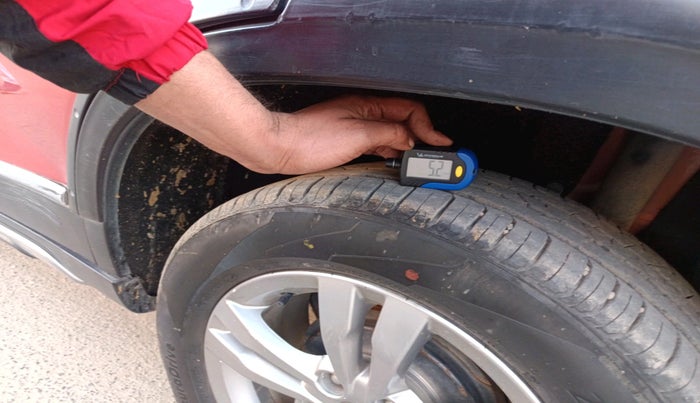 2017 Maruti Vitara Brezza ZDI, Diesel, Manual, 1,01,904 km, tyre