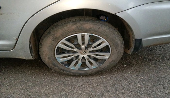 2011 Maruti Swift Dzire VDI, Diesel, Manual, 1,00,927 km, tyre