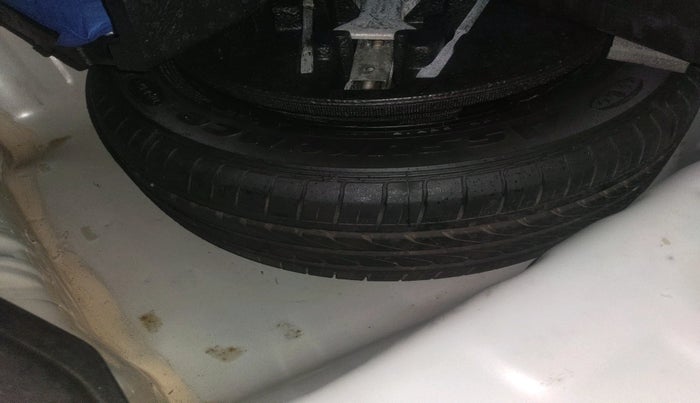 2019 Maruti Ciaz ALPHA 1.5 SHVS PETROL, Petrol, Manual, 64,662 km, tyre