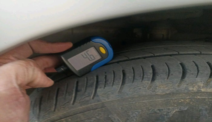 2014 Maruti Ertiga VDI, Diesel, Manual, 1,01,279 km, tyre